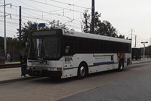2010年一架MTA马里兰巴士停靠帕塔普斯科站