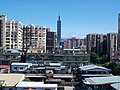 从三民路家乐福顶楼南向眺望民生社区