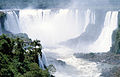 Devil's Throat in the center of Iguazu Falls.