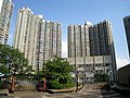 天水围天耀邨属后期型Y3型楼宇，于1992年落成，同时为全港最后一批Y3型楼宇