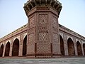 Bases of the minarets feature fine pietra dura detail.