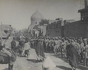 Indian troops march into Baghdad