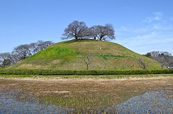 丸墓山古坟