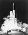 雷神德尔塔运载火箭于1962年7月10日在卡纳维尔角发射