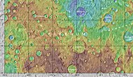 火星勘測軌道飛行器背景相機拍攝的伯納德隕石坑部分坑底特寫。
