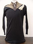 1905年新西兰国家橄榄球队的队服，装饰有银叶蕨图纹。