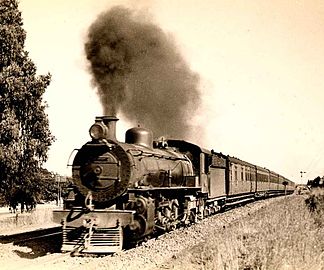 Class 4A on a local between Langlaagte and Mayfair, c. 1930