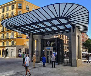 Replica of Antonio Palacio's tempietto of Gran Via station, at the re-inauguration day