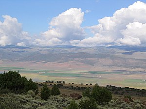 自25号犹他州州道（英语：Utah State Route 25）望向草原谷（英语：Grass Valley (Utah)）和塞维尔高原