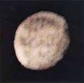 从先驱者10号上所见到的木卫三,木星最大的卫星