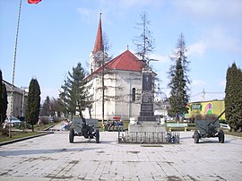 Union Monument (1935) and Reformed Church (1863)