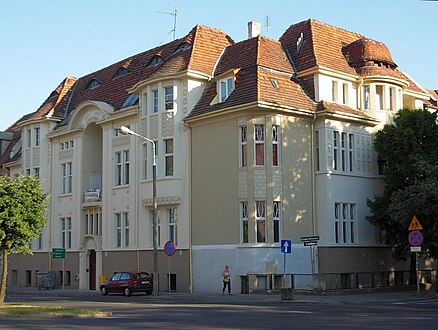 View of the frontage from Mickiewicz Alley