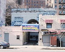 The arch as seen from across the street (2015)