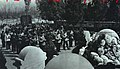 1968-06 1968年 国棉三厂员工在白求恩墓前