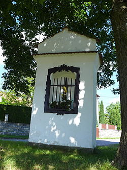 Niche chapel