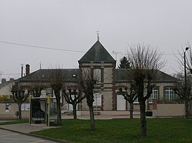 The town hall in Neuvy-en-Beauce