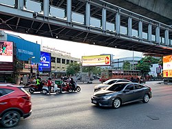 Ekkamai Tai Junction, where Ekkamai combines Sukhumvit Roads opposite Bangkok Eastern Bus Terminal, Ekkamai Road (Soi Sukhumvit 63) formed a boundary between Khlong Tan Nuea and Phra Khanong Nuea.