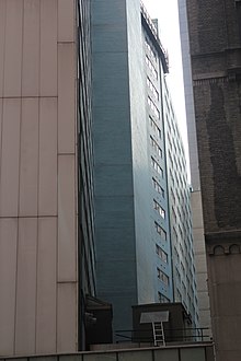 View of the southern facade from Lexington Avenue, with the DoubleTree hotel to the left and the Beverly Hotel to the right
