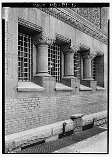 Spy Steps along Calvert Street