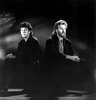 a black and white picture of Graham Gouldman (left) and Andrew Gold
