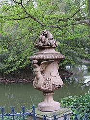 Ornamental Vase by Injalbert.Original photograph by Le petit Bitterois.