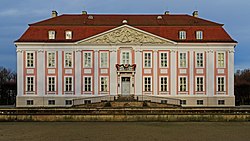 腓特烈斯费尔德宫（Schloß Friedrichsfelde）