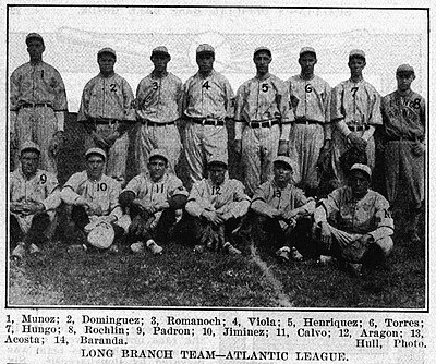 Photo of the players on the 1914 Long Branch Cubans