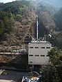 水洼发电站。水洼水坝（日语：水窪ダム (静岡県)）的水在发电使用完之后会流向佐久间水坝。