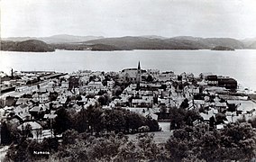 View of the town in 1935