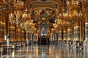 巴黎歌剧院的大厅（巴黎1875年），是世界上有影响力的建筑
