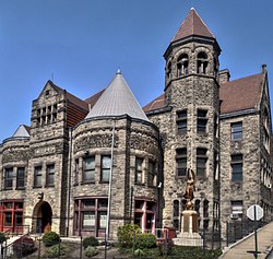 Braddock Carnegie Library, May 2010