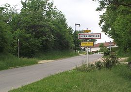 The road into Avrainville