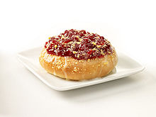 Photo of New York-style strawberry kolach.