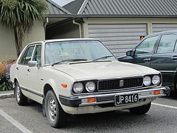1976-1978第1代雅阁四门轿车