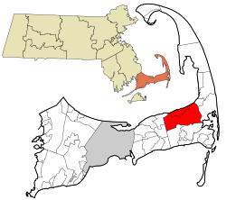 布鲁斯特在巴恩斯特布尔县及马萨诸塞州的位置（以红色标示）
