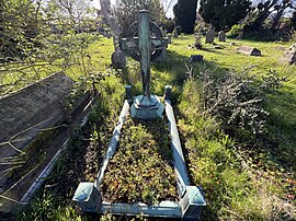 Colour photograph of the Duffield Memorial