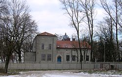 Old manor house in Bartlewo