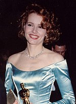 Photo of Geena Davis attending the 61st Academy Awards in 1989.