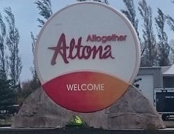 Welcome sign in Altona
