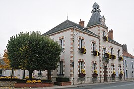 The town hall in Chevilly