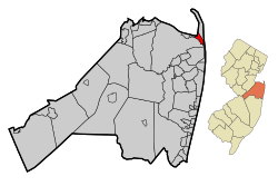 Location of Highlands in Monmouth County highlighted in red (left). Inset map: Location of Monmouth County in New Jersey highlighted in orange (right).