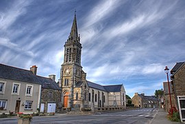 The church of Saint-Pierre, in Roz-Landrieux