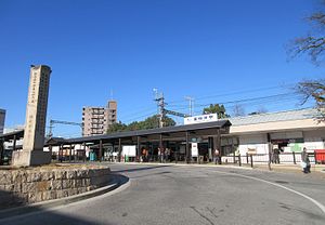 富田林站（北口）（2015年12月摄）
