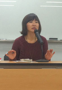 Eun Heekyung lectures at LTI Korea