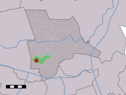 The village (dark red) and the statistical district (light green) of Dalmsholte in the municipality of Ommen.
