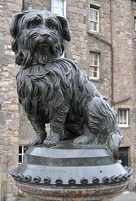 Statue of Greyfriars Bobby on George IV Bridge, Edinburgh