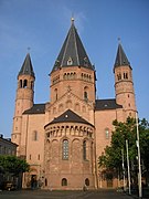 Romanesque Mainz Cathedral (begun 1081)
