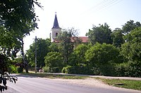 Center of Ecser with the church