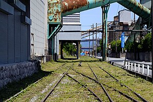 猿岩站附近望向旧市桥站方向。图中可看见装载设备遗迹。（2010年）