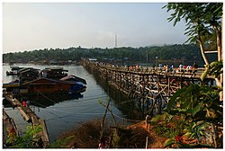 The Uttamanusorn Bridge